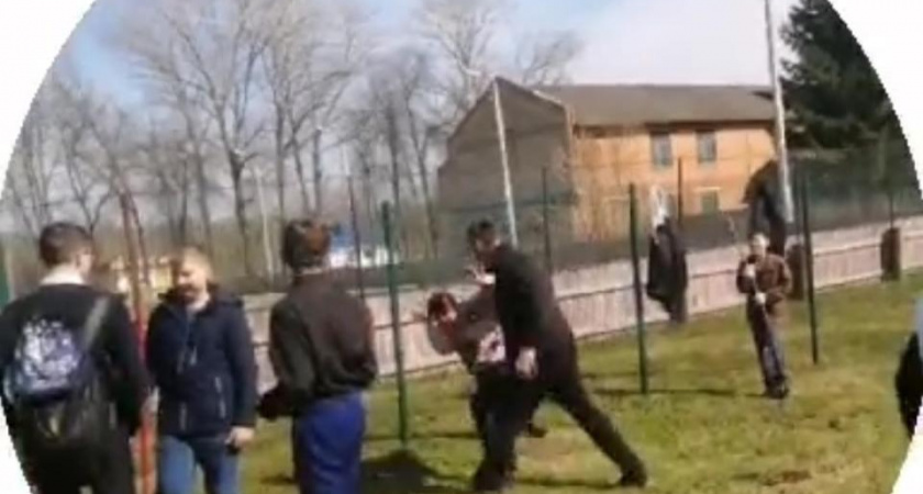 В Рязанской области уволился учитель, грубо толкнувший шестиклассницу 