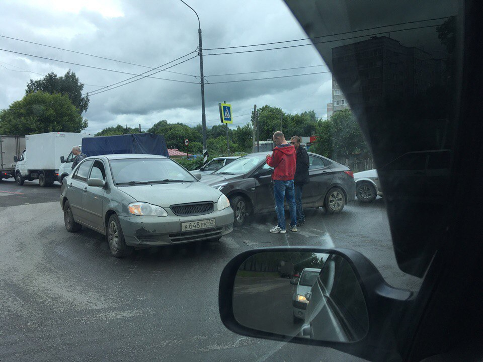 ДТП на Михайловском шоссе - на месте образовалась пробка