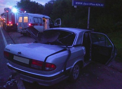 На трассе М5 в Рязанской области столкнулись грузовик и «Волга» - есть пострадавшие