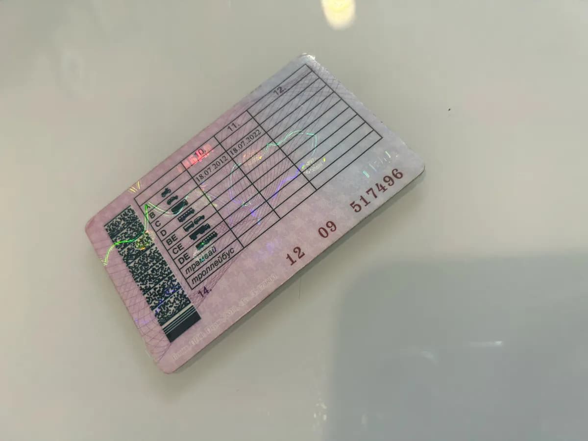 Жительницу Кораблинского района будут судить за покупку фальшивых прав