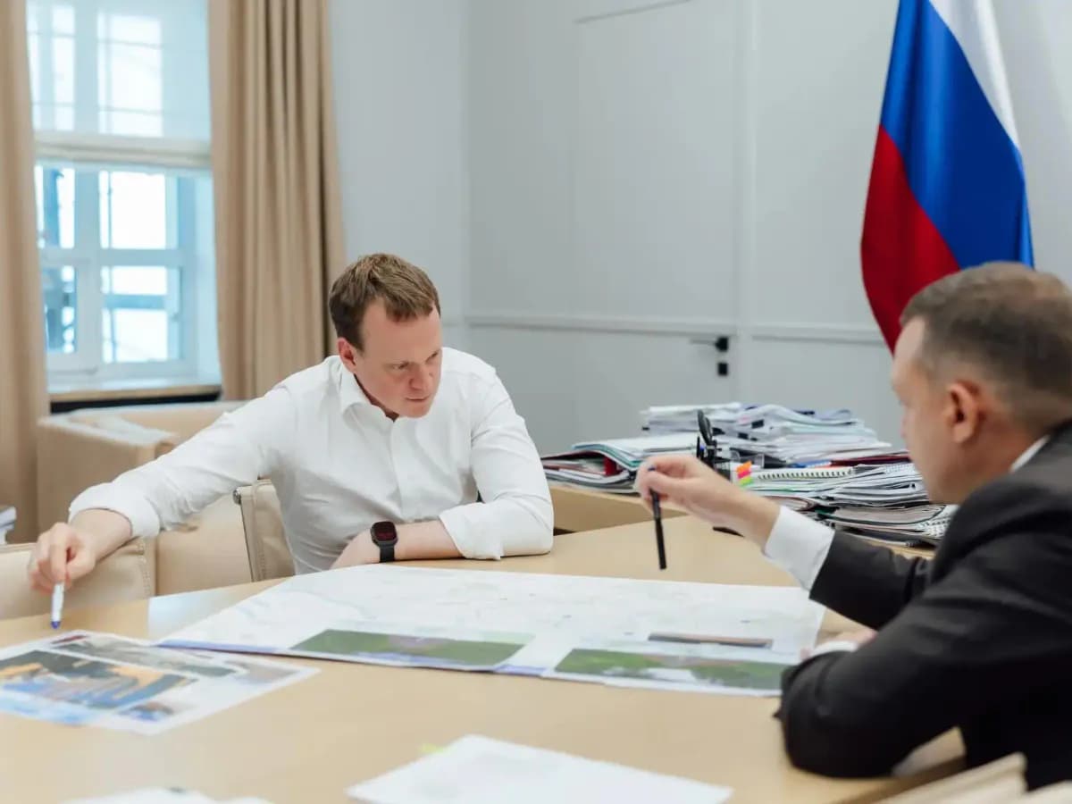 У моста через Оку в Рязани готовятся ставить опоры в русле реки