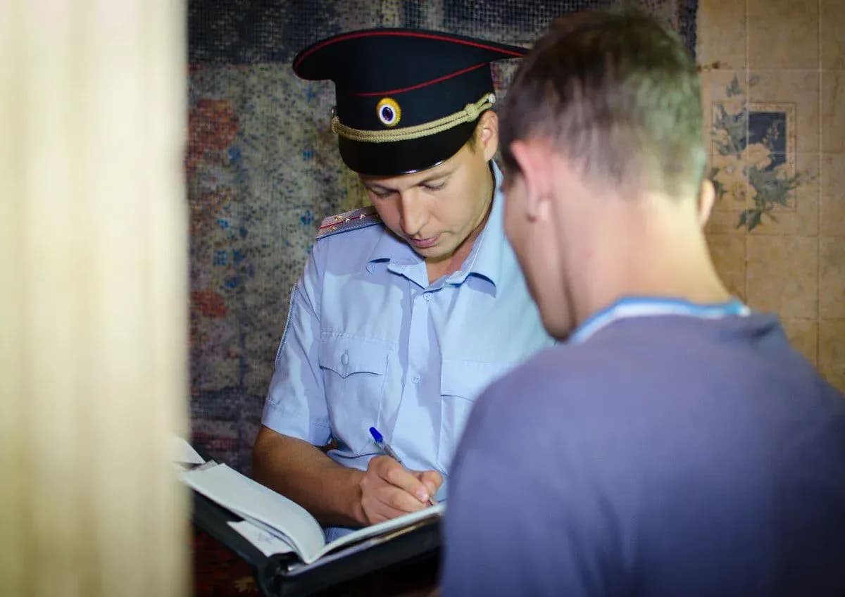 Житель Шацка использовал кастрюлю для угроз жене