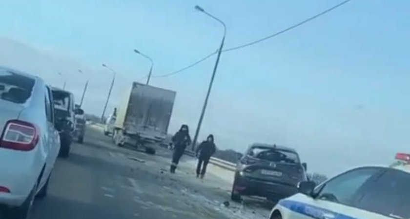 ДТП в Рязани: на Северной окружной внедорожник въехал в ограждение 