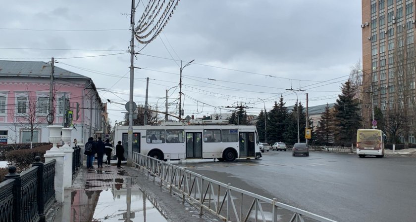 Не отменят: горадминистрация опровергла информацию об отмене троллейбуса №1