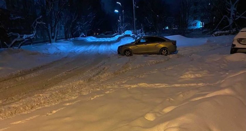Народный контроль: женскую консультацию на Крупской занесло снегом