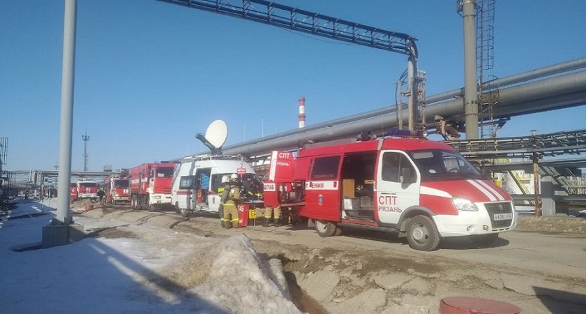 При пожаре на Рязанском нефтезаводе ожоги получили 2 человека