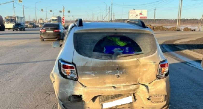 В ДТП с Renault и Mitsubishi под Рязанью 1 марта пострадали мужчина и пятилетняя девочка