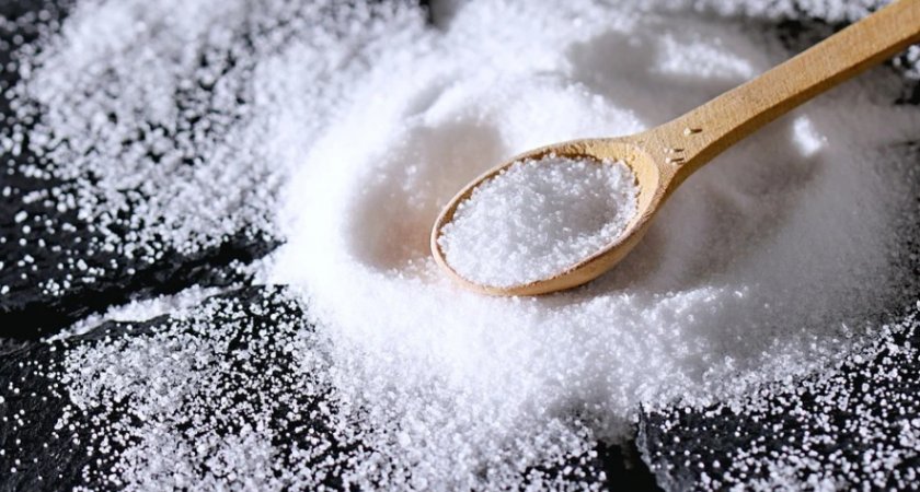 Роспотребнадзор призвал рязанцев отказаться от соли во время готовки 