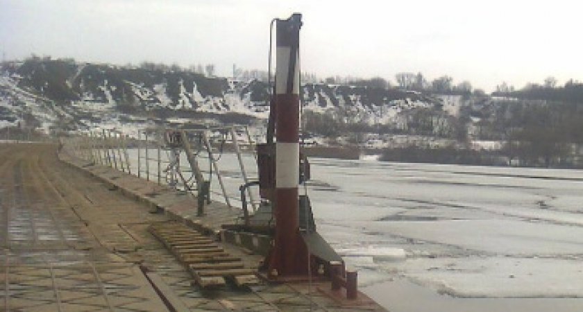 В Шацком районе закрыли движение по одному из понтонных мостов