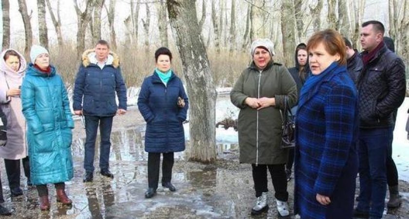 Сорокина обсудила с жителями благоустройство парка Белякова