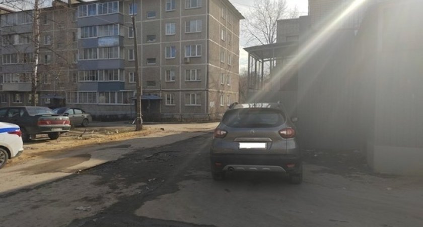 В Рязани на улице Космонавтов 9 апреля водитель Renault сбил 12-летнюю девочку