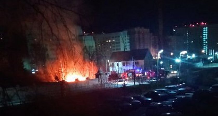 В рязанской Горроще ночью 18 апреля горела постройка