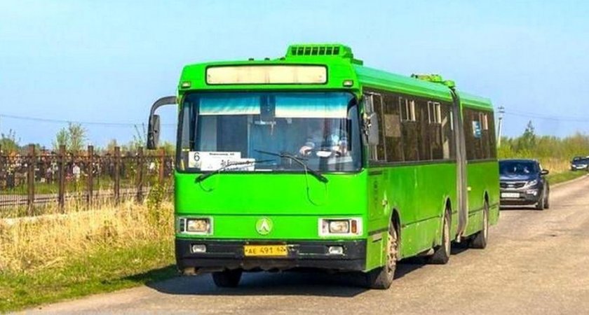 В Рязани отправят дополнительные автобусы до городских кладбищ