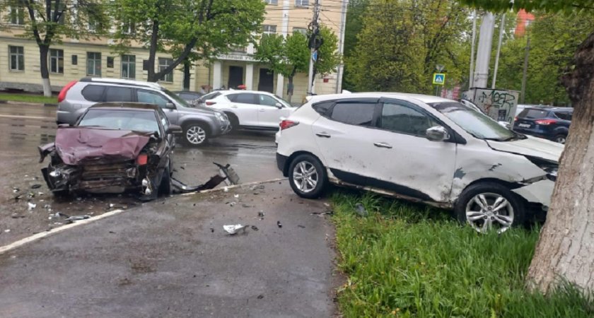 МВД опубликовало фото ДТП с водителем Hyundai 84 лет в Рязани