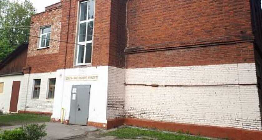 Прокуратура занялась инцидентом с обрушением потолка в школе №28 Рязани