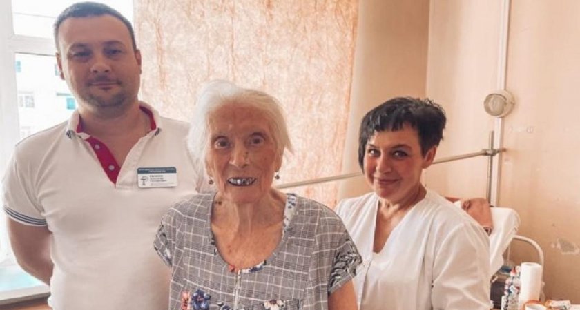 Медики из ОКБ поставили на ноги рязанку 94 лет с переломом шейки бедра