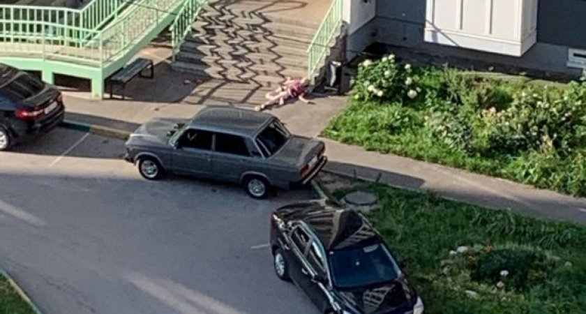 В Рязани утром 29 июня на улице Большой из окна выпала женщина