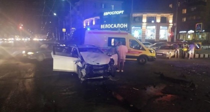 В ДТП на Первомайском проспекте в Рязани пострадали 3 человека