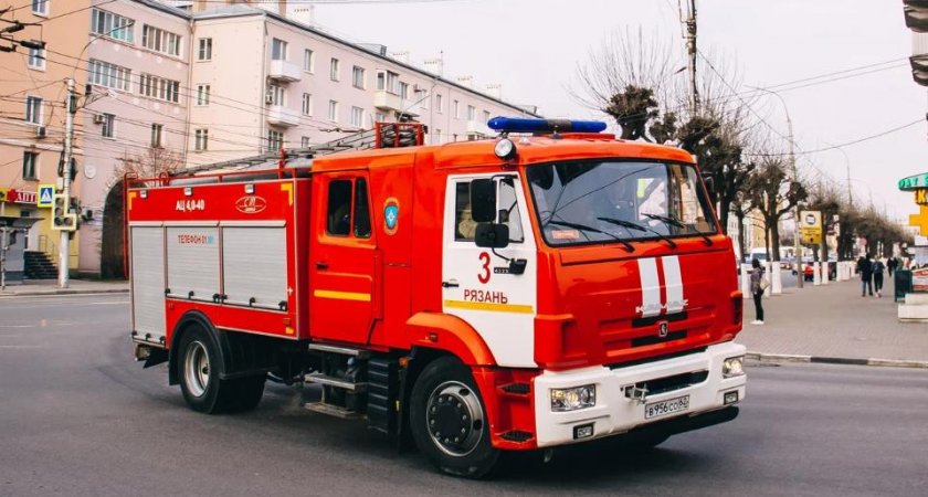 В Рязанском приборном заводе во время пожара эвакуировали 40 человек