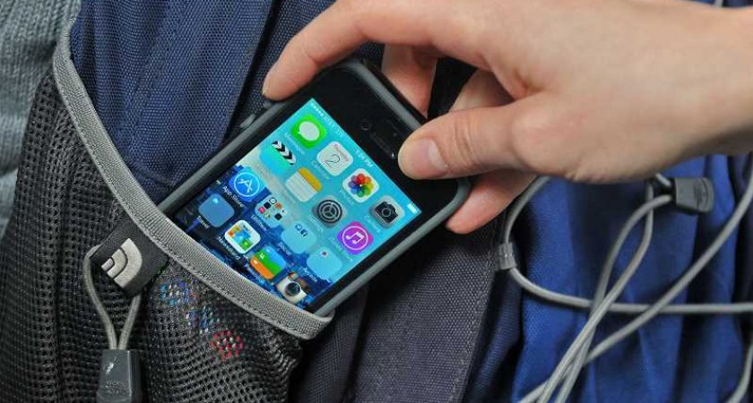 В Рязани 32-летний работник интернет-магазина похитил мобильный телефон