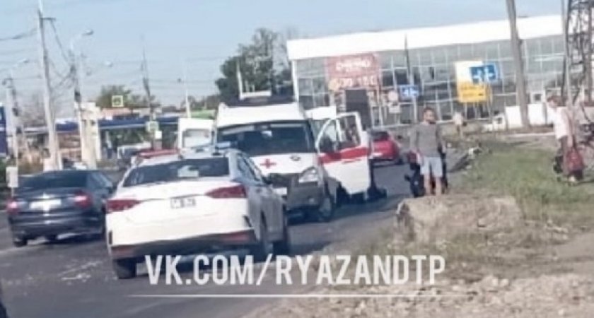На проезде Яблочкова в Рязани в ДТП пострадал мотоциклист 24 лет