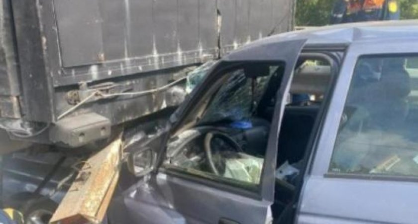 Пострадавший в ДТП с фурой в Рязани 36-летний водитель Ford скончался