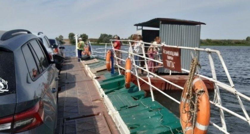 В Рязанской области перекрыли паромную переправу из-за падения уровня воды в Оке