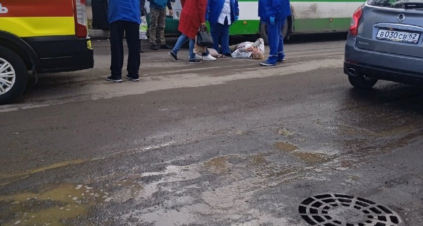 15 сентября в Рязани на улице Маяковского автобус сбил женщину