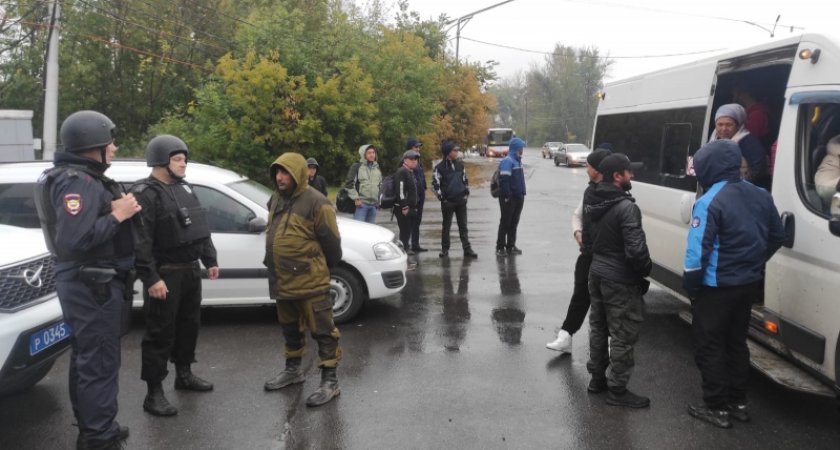 В Рязани полицейские арестовали две машины иностранцев во время рейдов