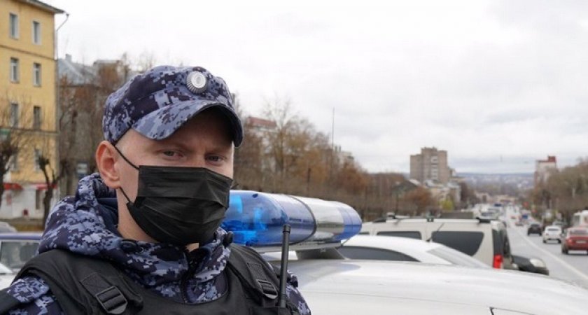 В Рязанской области кража запчастей станков из цеха попала на видео