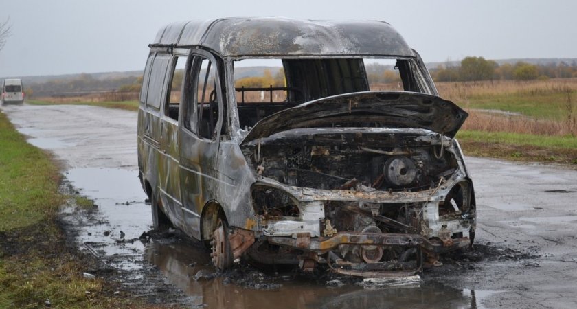 19 октября в Рязанской области на трассе загорелась ГАЗель
