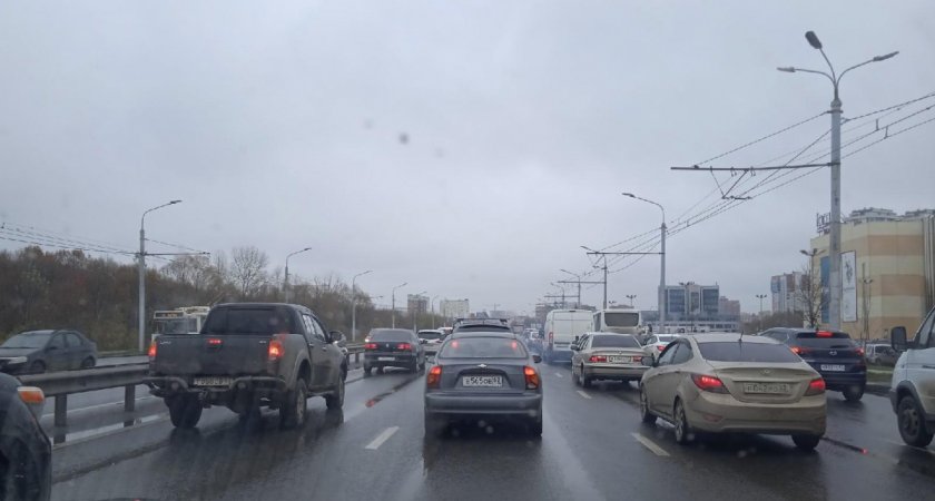 На Московском шоссе в Рязани образовалась двухкилометровая пробка