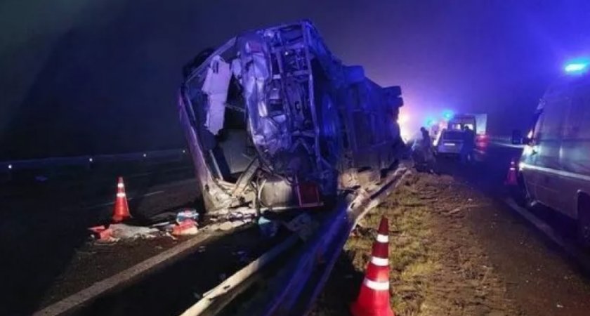 Трое пострадавших в ДТП после выезда автобуса из Рязани находятся в реанимации