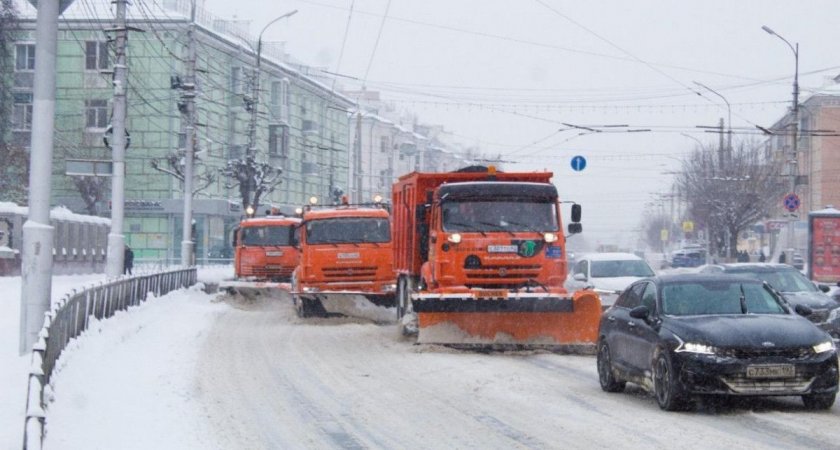 Снег в Рязани начали убирать новыми методами