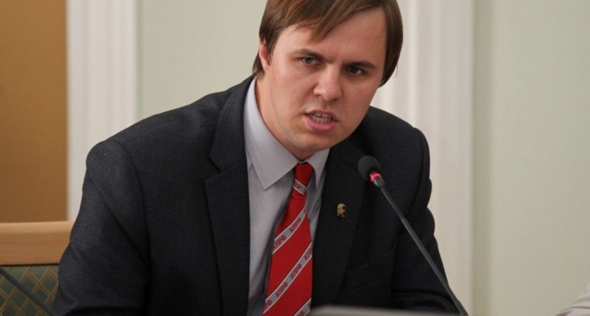 Депутат Алексей Захаров публично извинился из-за конфликта с матерью участника СВО