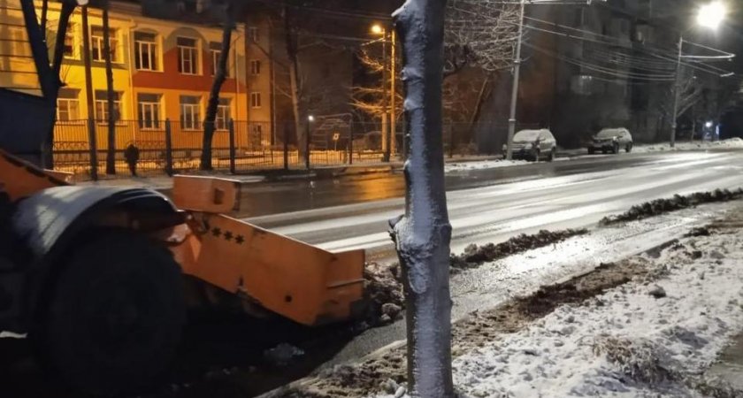 Ночью с улиц Рязани вывезли свыше 160 кубометров снега