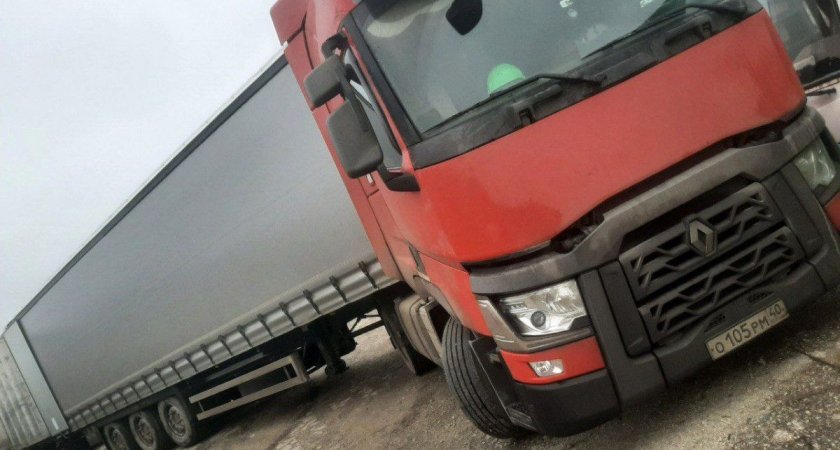 Рязанская область доставила в Новую Каховку 4 грузовика со строительными материалами