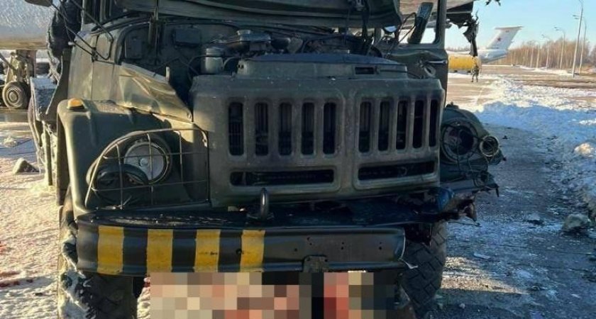 Появились фото поврежденного при атаке беспилотника бомбардировщика с аэродрома в Дягилеве