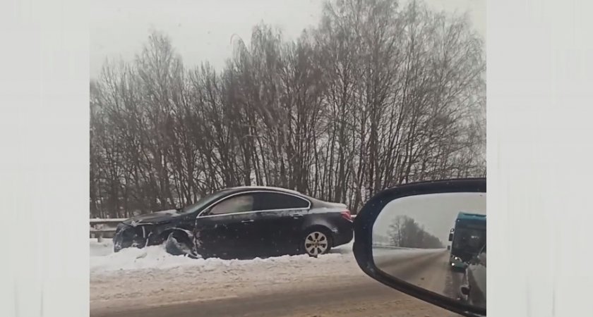 Утром на автодороге в Рязани произошла серьезная авария