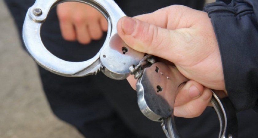 В Касимове задержали мужчину, который украл со склада предприятия шампуры