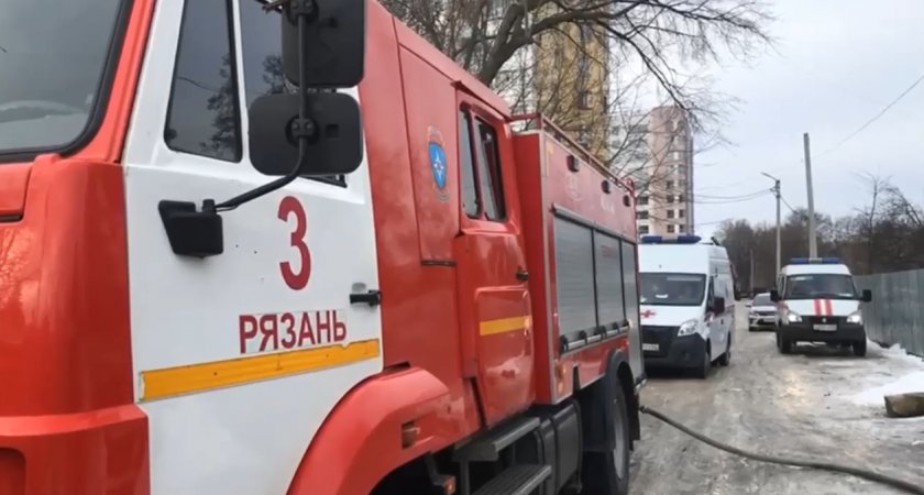 В селе Подвязье под Рязанью 74-летняя женщина получила ожоги из-за пожара