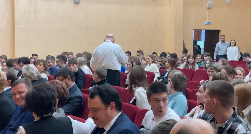 Депутат Вереин в Касимове в своей речи сравнил рязанского школьника с тормозами