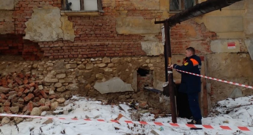 Стена дома №16 на проезде Грибоедова обрушилась 5 февраля 