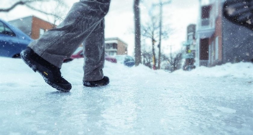 Рязанцев предупредили о гололеде 9 февраля 