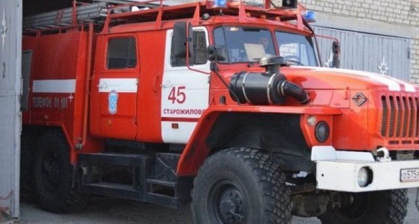 В Старожиловском районе на дороге вспыхнул автоприцеп