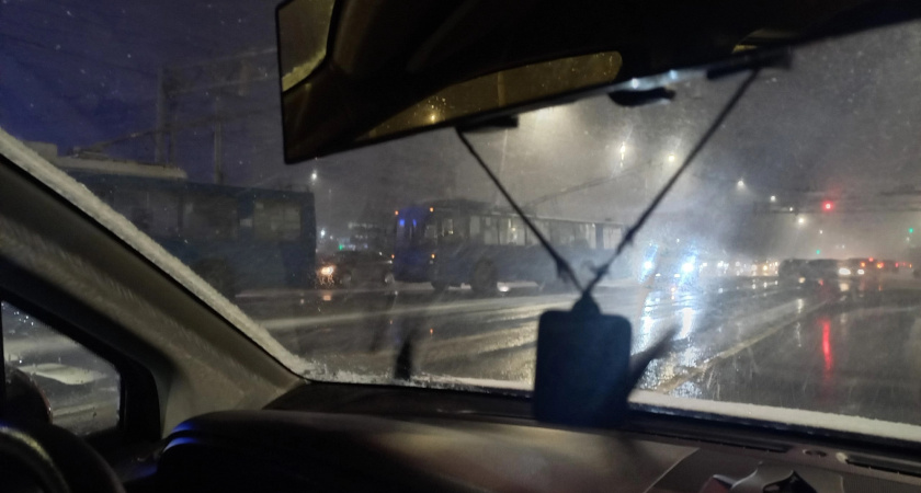 Троллейбусы в Рязани эвакуируют из-за замыкания в контактной сети