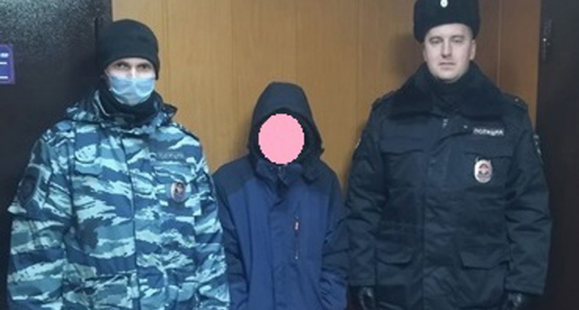 В Рязани полицейские задержали женщину с «синтетикой»