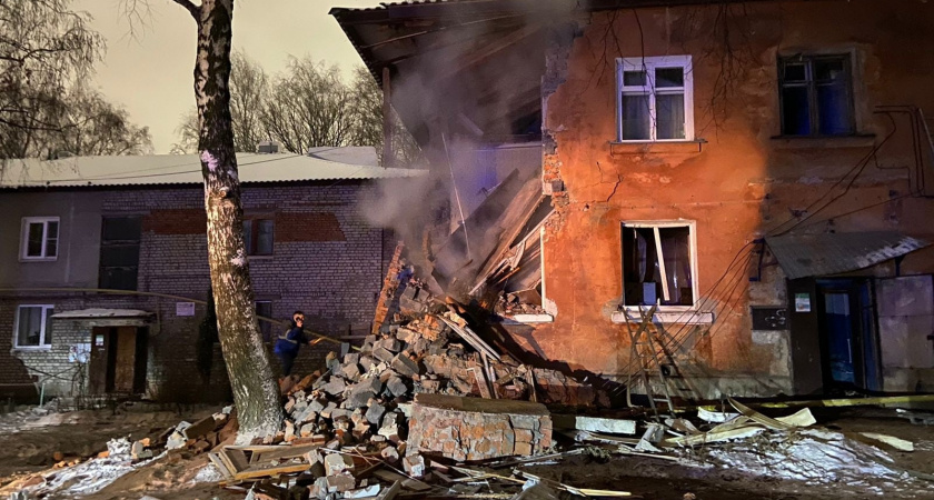 Рязанская мэрия потребовала жильцов обрушившегося дома на улице Пушкина покинуть квартиры
