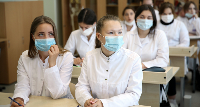Выпускники липецкого медколледжа поступят в Рязанский медуниверситет на льготных условиях