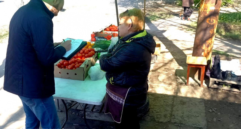 В Рязани за неделю составили 61 протокол за торговлю в неположенных местах